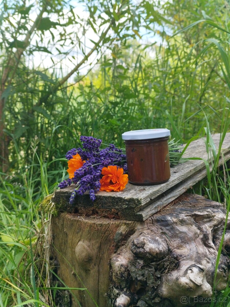 Medy a medolády přímo od včelaře.