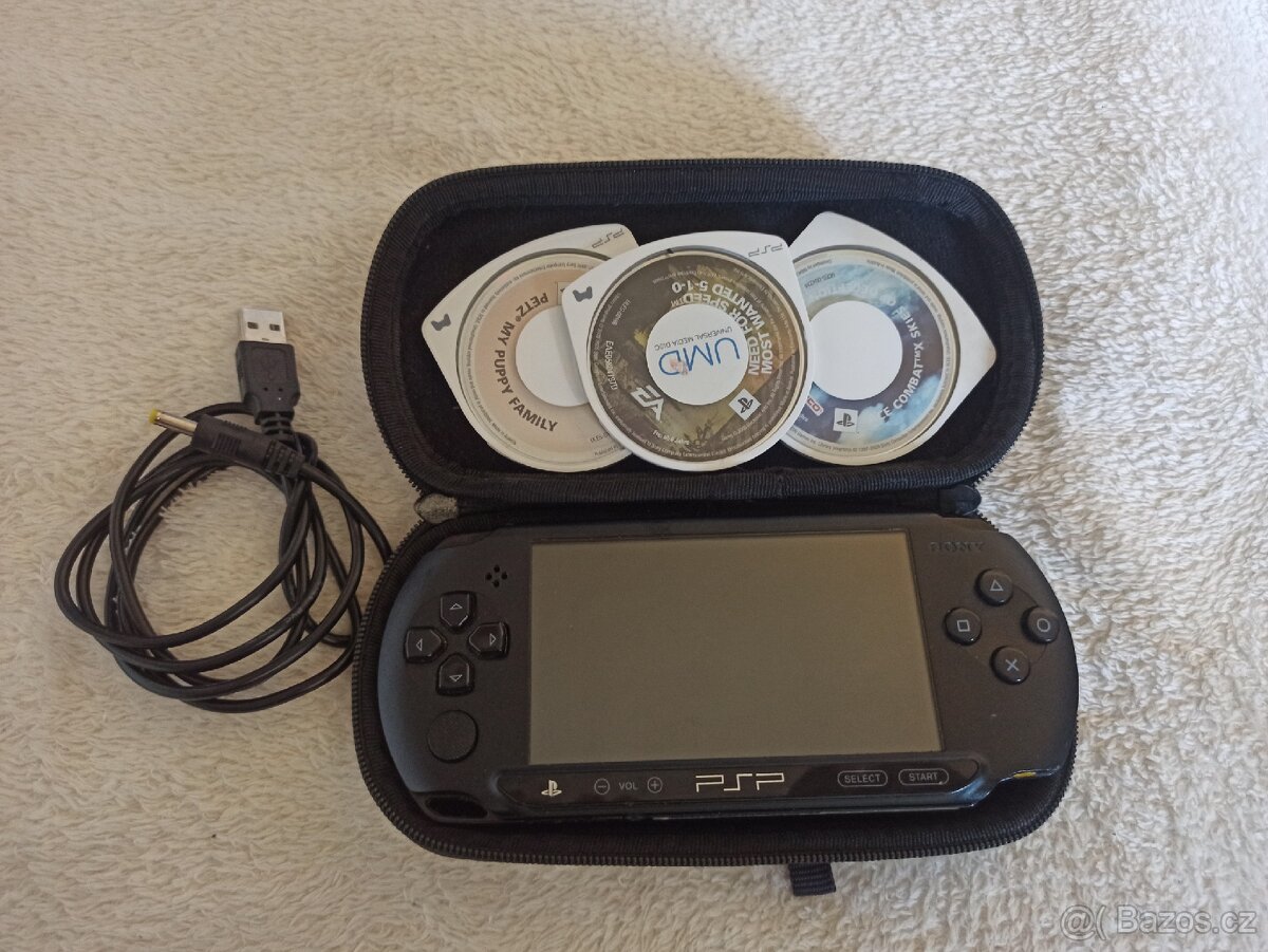 Sony PSP PlayStation Portable E1004 + Hry