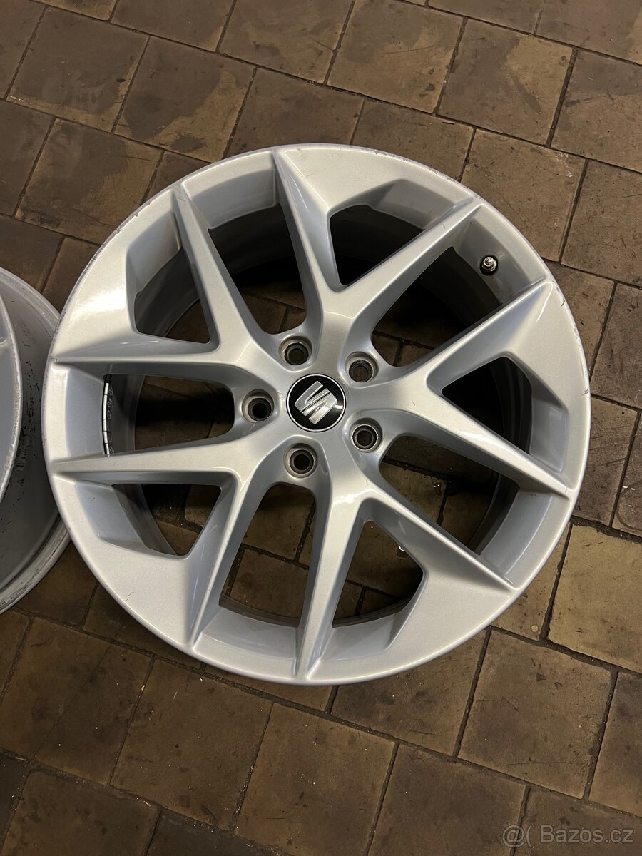 alu kola Seat 5x112 r18