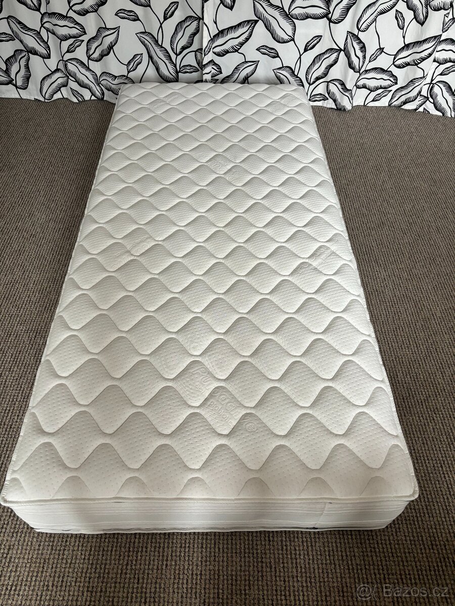 Pěnová matrace Comfort Premium 90x200, top stav