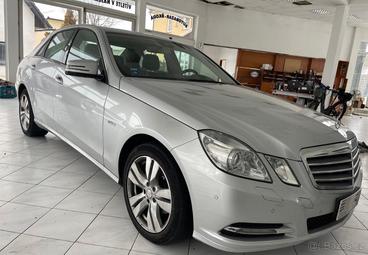 Mercedes-Benz E220CDi,111tis.km najeto,plný servis Mercedes