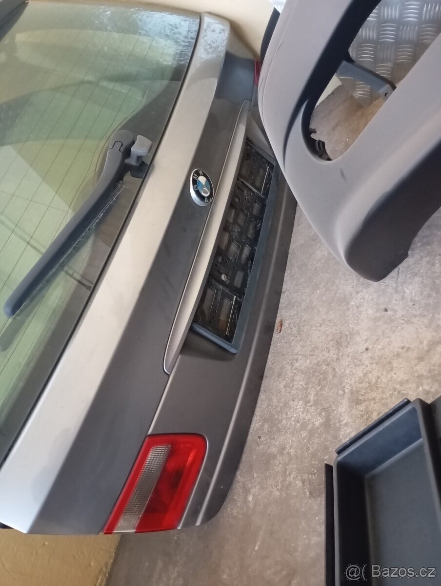 PÁTÉ VRATA BMW E46 TOURING