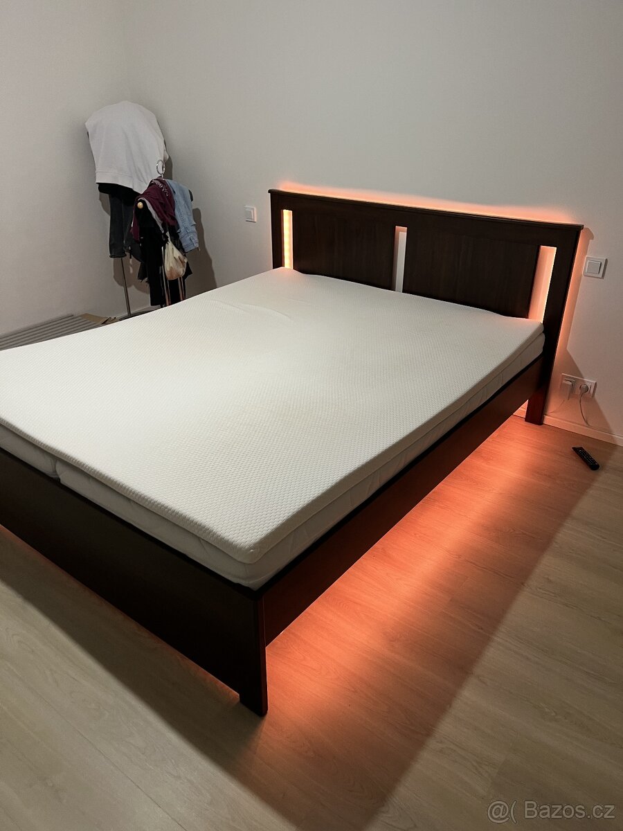 Postel SONGESAND Hneda + Madrace + Led smart podsviceni