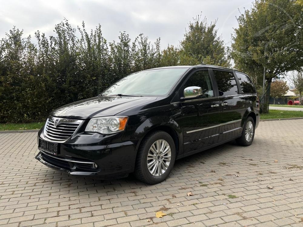 Lancia Voyager 2.8 CrRD 131 kW Platinum