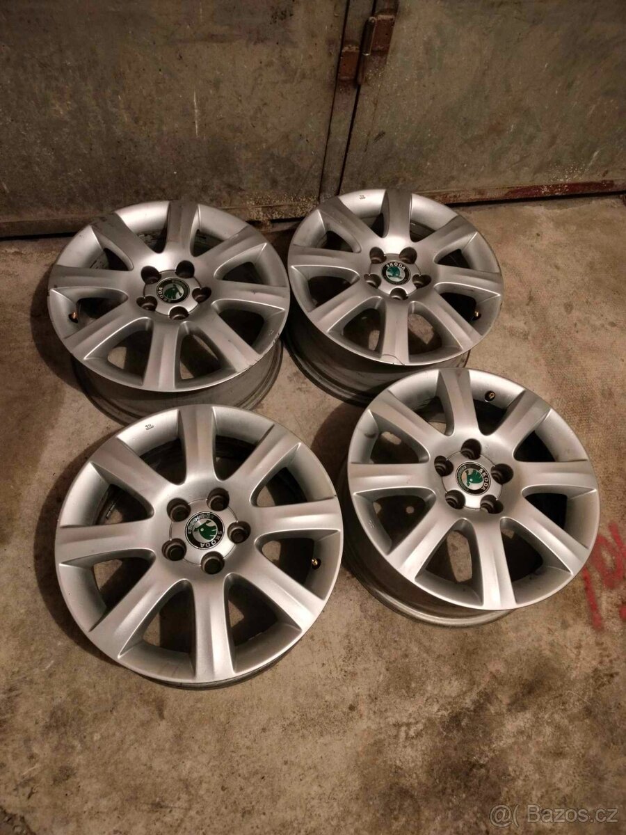 4ks alu disky orig. Škoda 5x100 r15