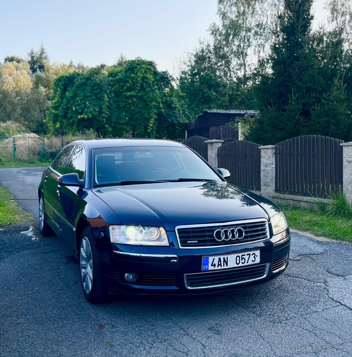 Audi A8 Long 4.2Mpi (vládní)