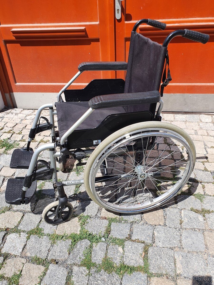 široký invalidní vozík MEYRA