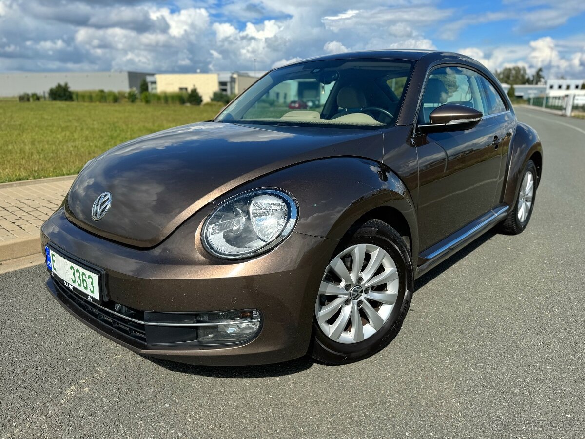 VOLKSWAGEN BEETLE 1.2 TSI //2014 1.MAJITEL SERVISKA TOP STAV