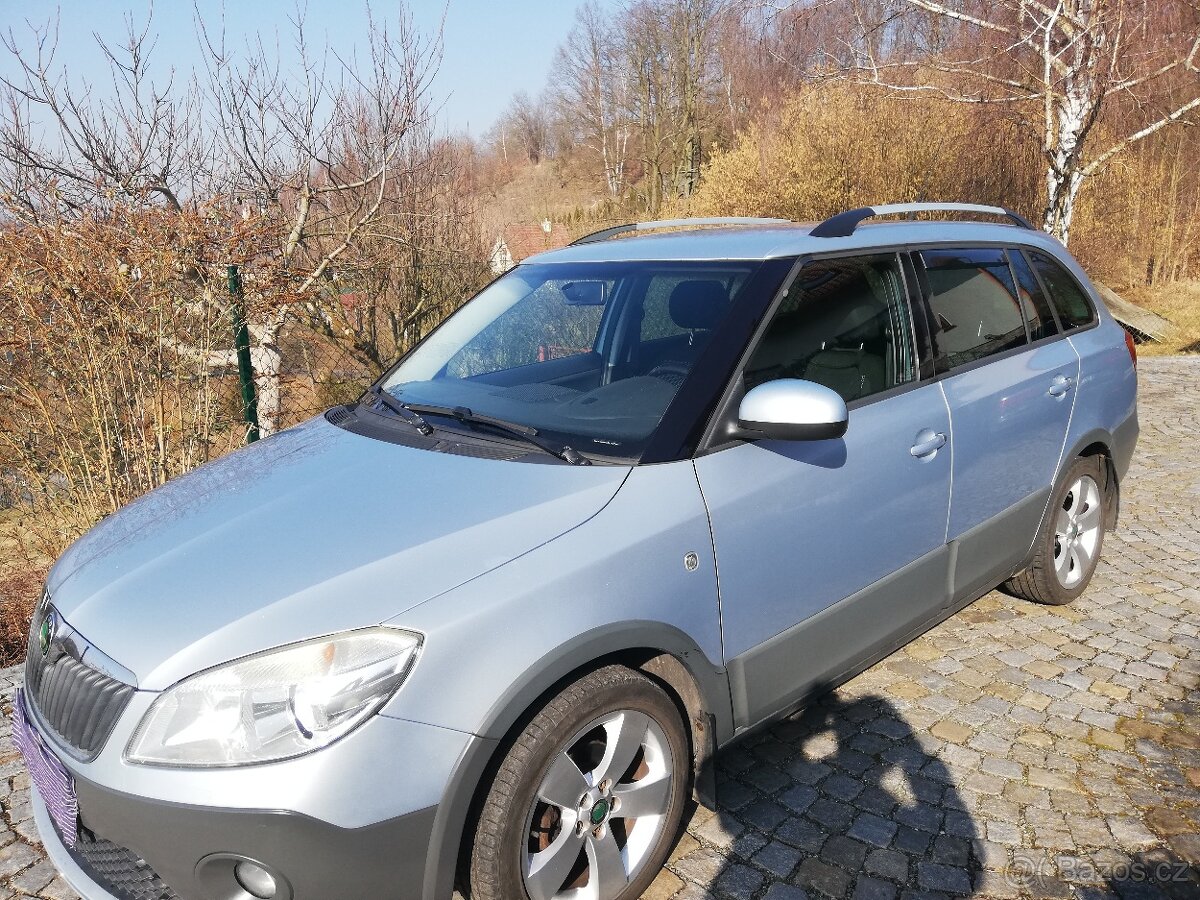 Prodám Škoda Fabia SCOUT 1.2 TSI  63 kw r 2011