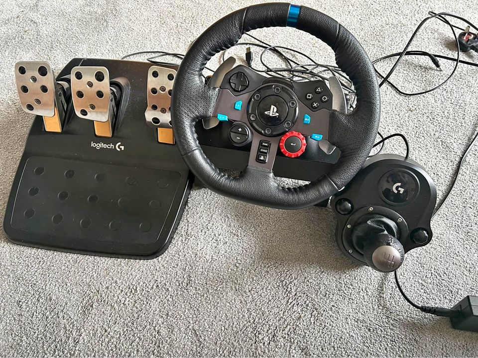 Logitech G29 Driving Force + Shifter PS4/5