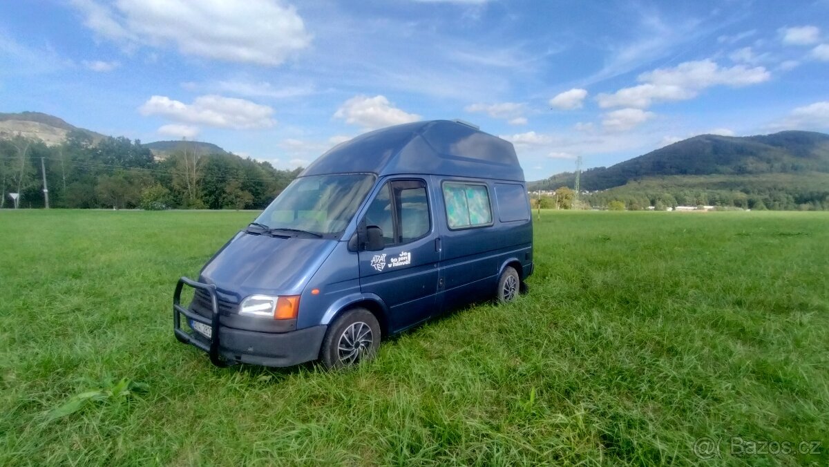 Obytný automobil Ford Nugget 1993 vestavba Westfalia