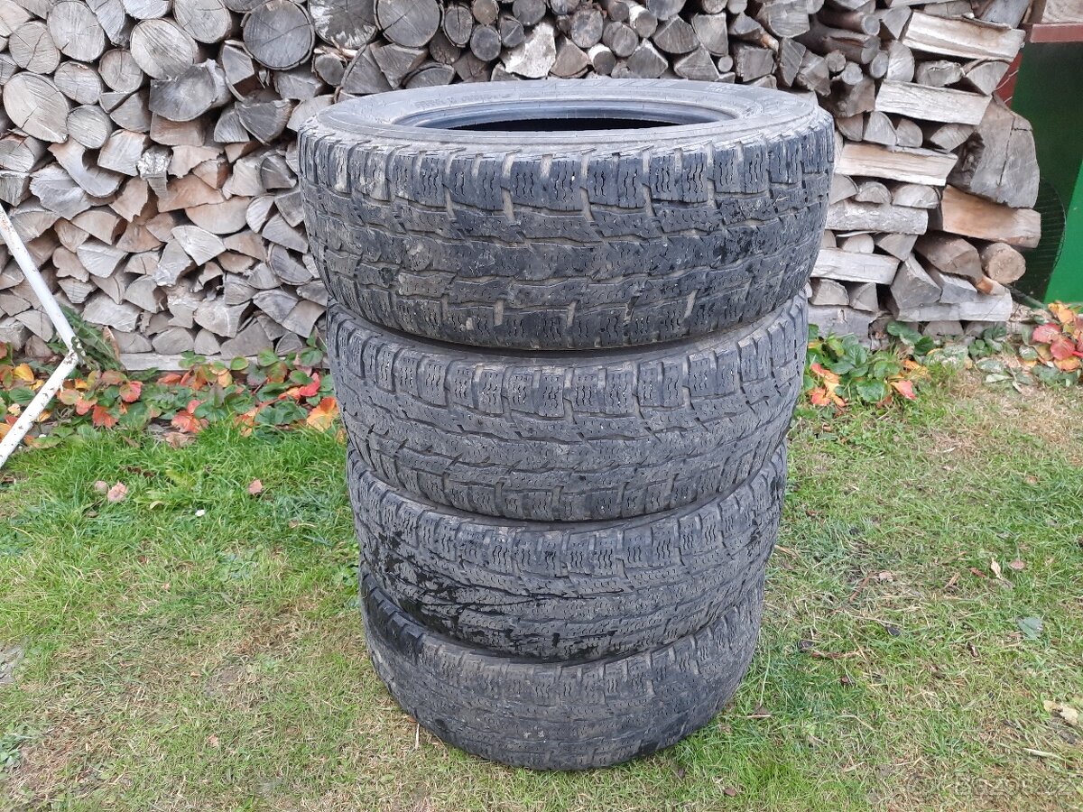 Zimní pneu Nokian WRC3 215/65R16C 109/107R 1