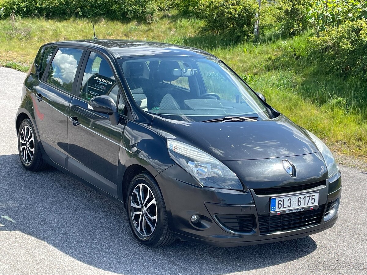 Renault Scénic 1.5 DCi Navi, tažné, 2x kamera, 2x kola