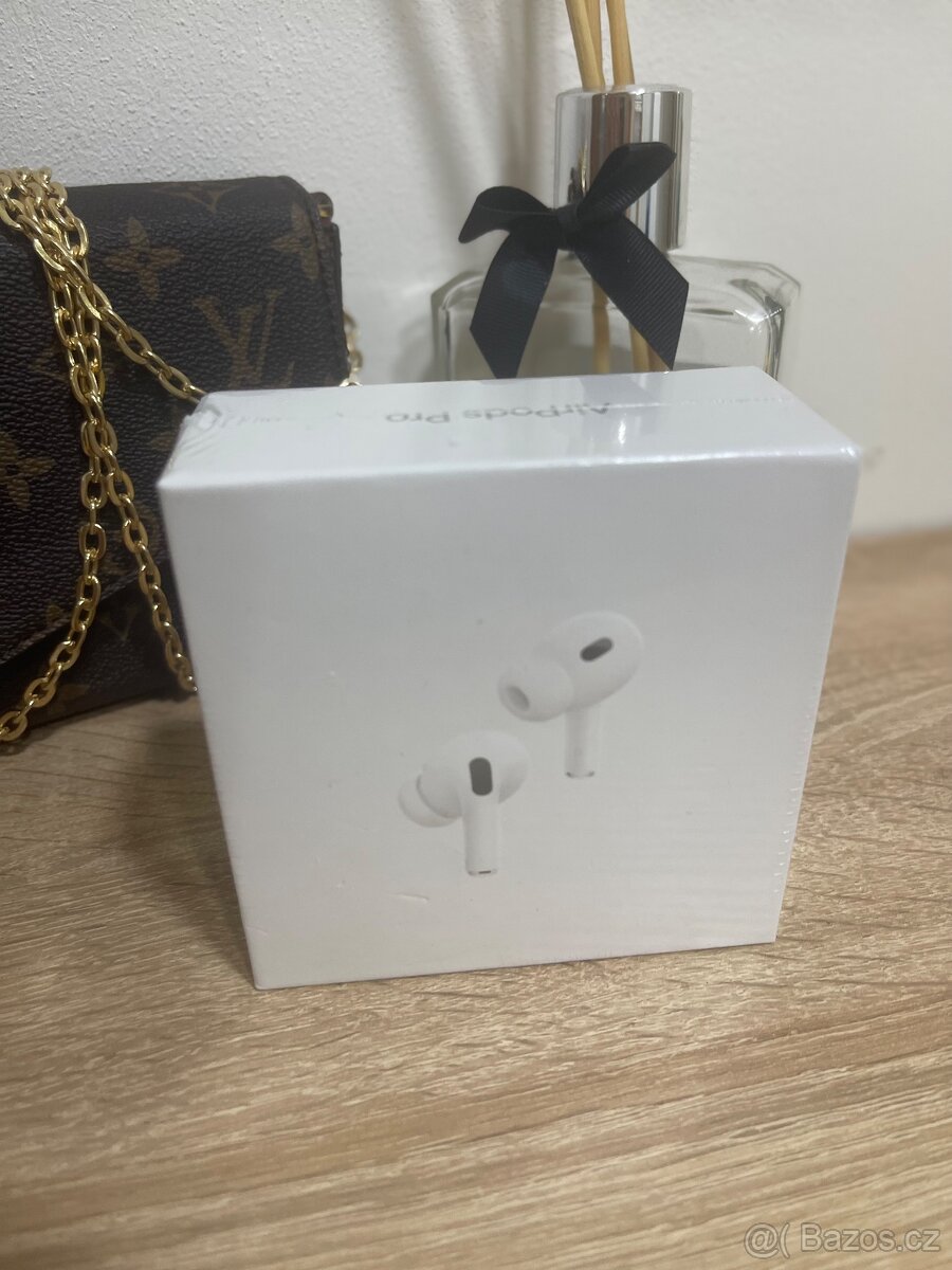 Apple air pods 2