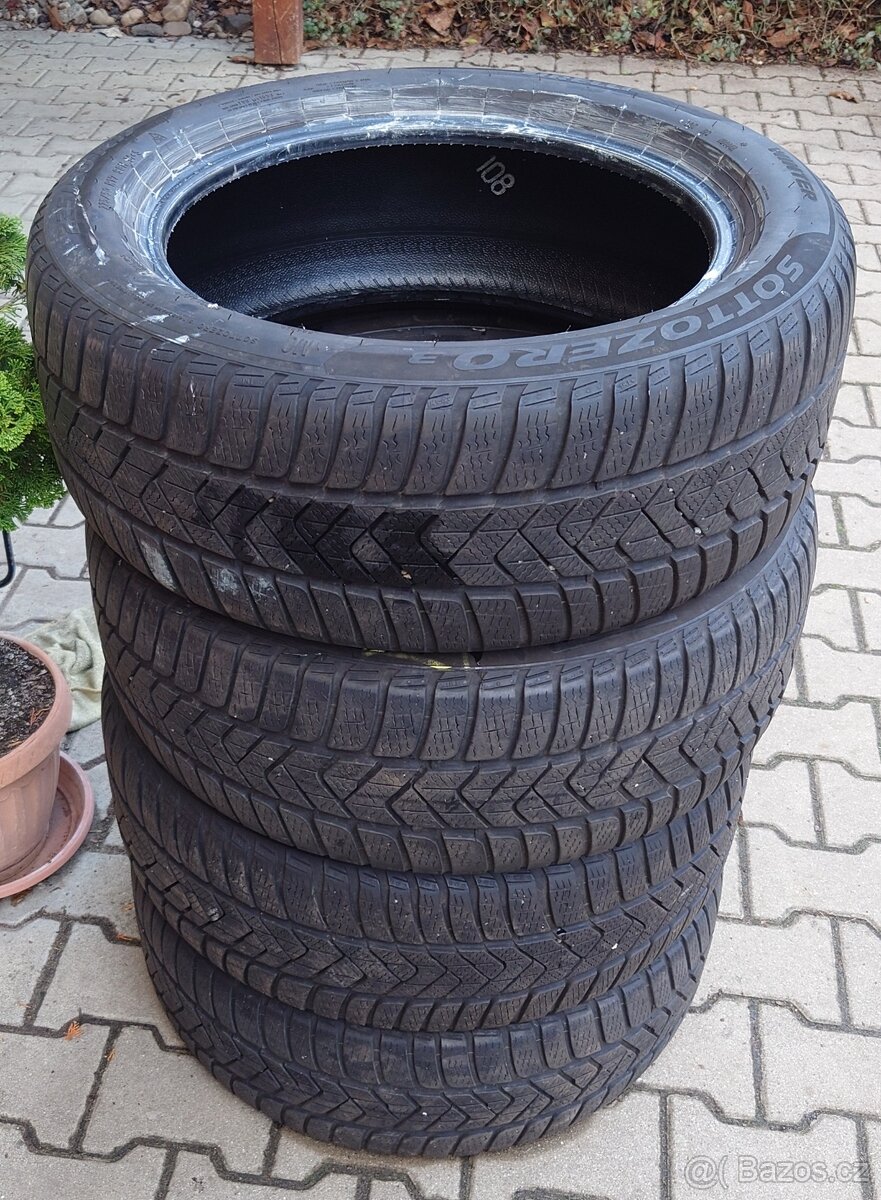 Zimní pneu PIRELLI 17x225x50