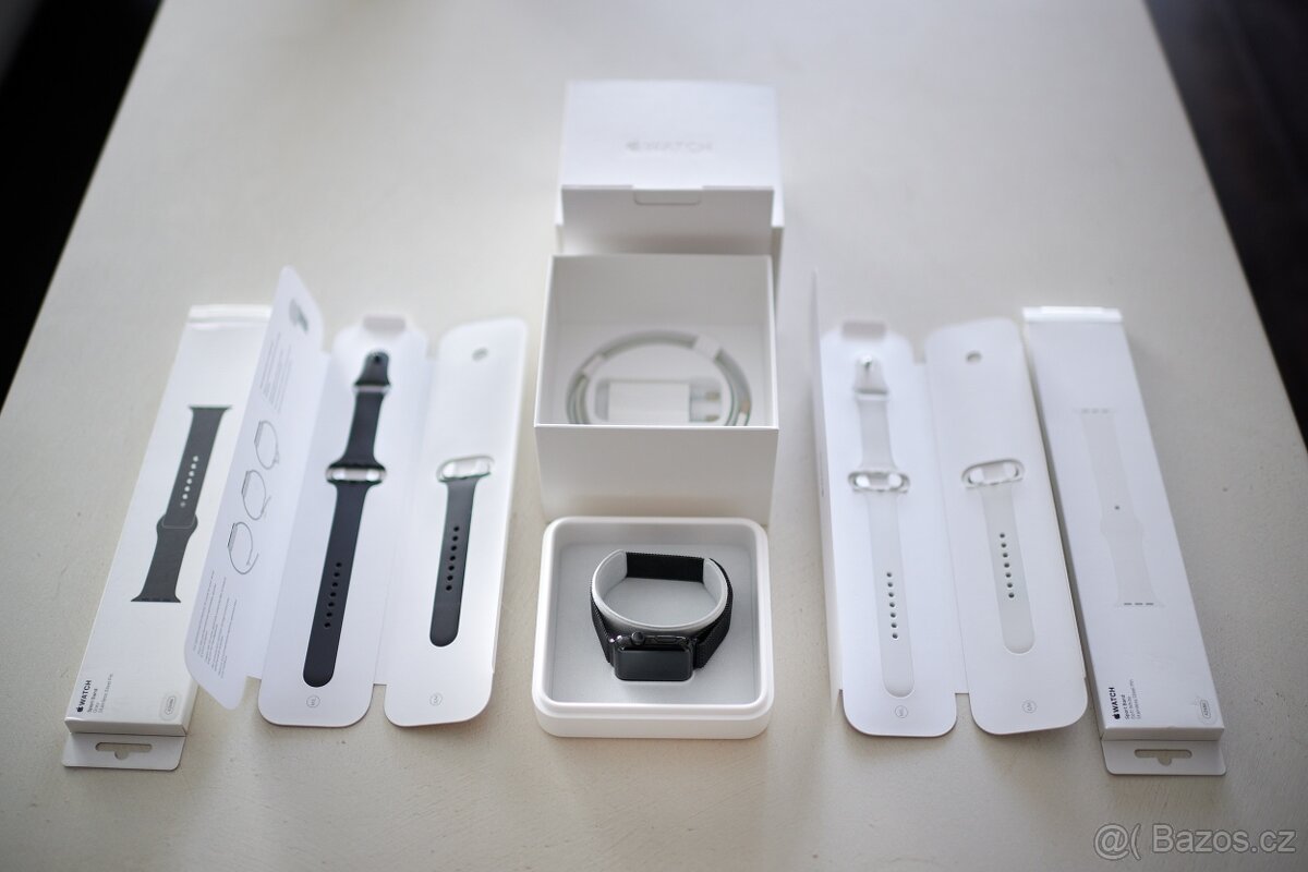  Apple Watch Space Black Stainless Steel 42mm