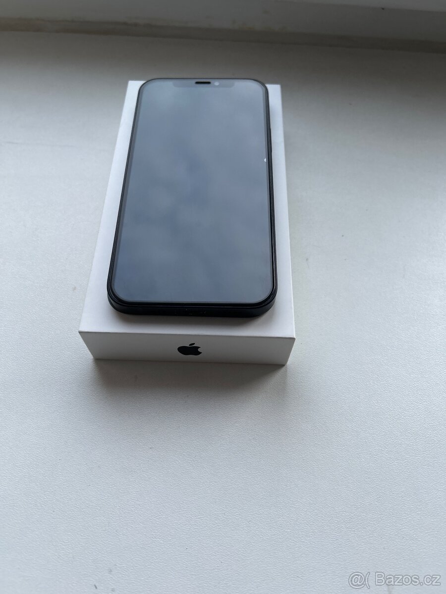 Přidám iPhone 12