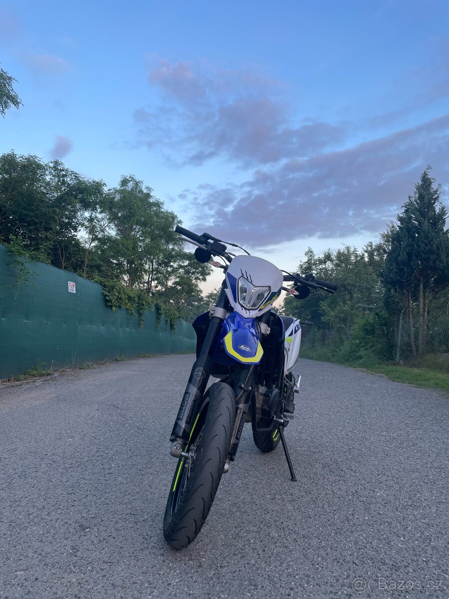 Sherco 125 4T supermoto