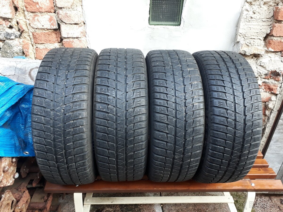 ZIMNÍ PNEU FALKEN HS 449 EUROWINTER -- 205/55/R16"