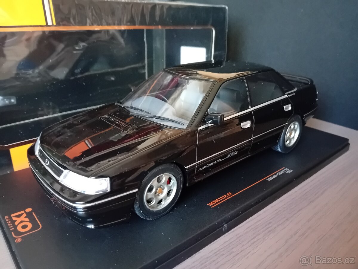 Subaru Legacy RS 1991    1:18  IXO