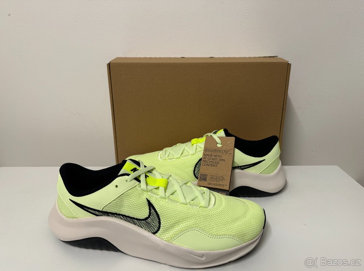 Nike Legend Essential 3 Next Nature Barely Volt vel.46/30cm