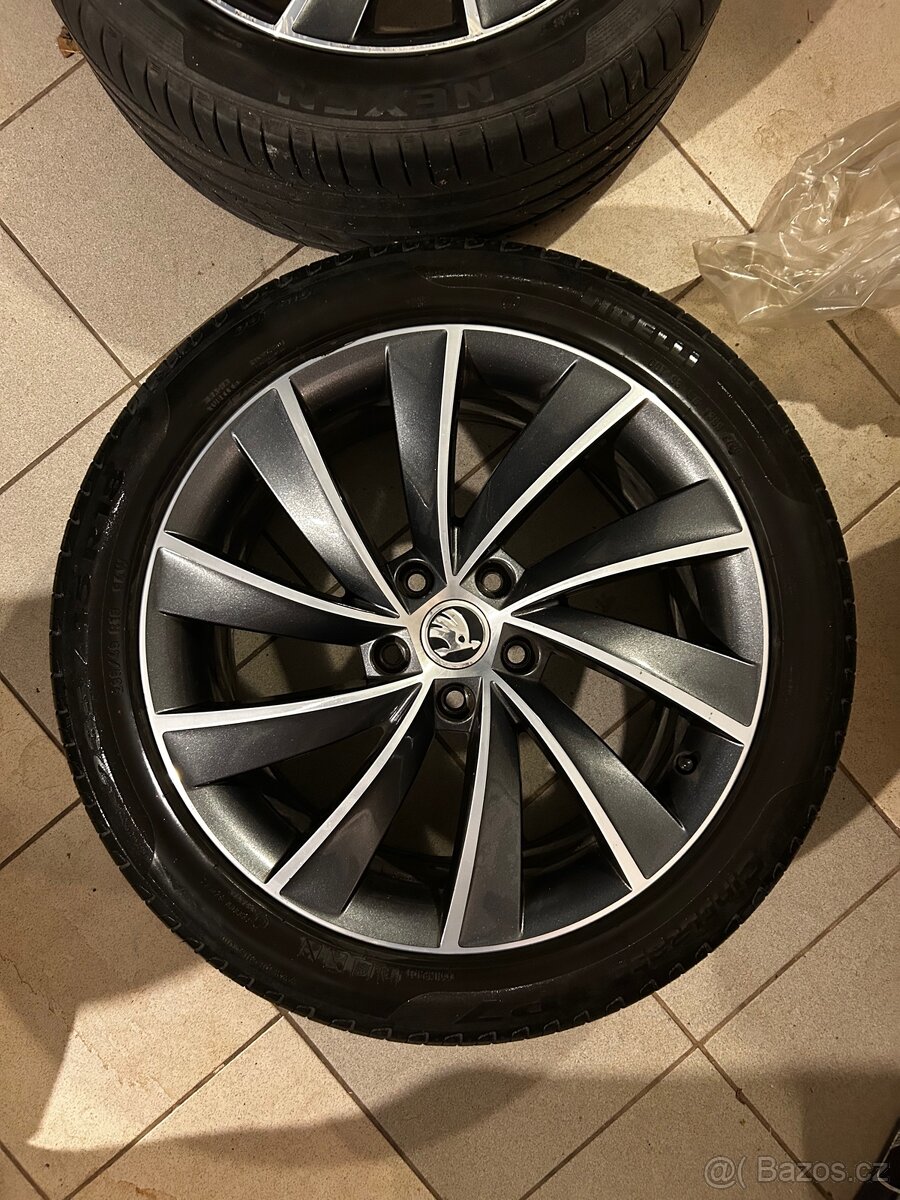 Kola Škoda Superb Laurin a Klement 18’’