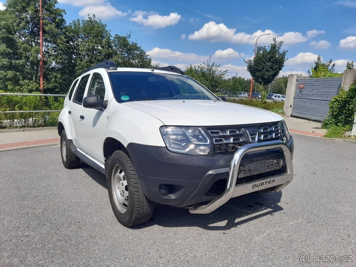 DACIA DUSTER 1.6i 77KW, ROK 2014, PO SERVISU, FACELIFT MODEL