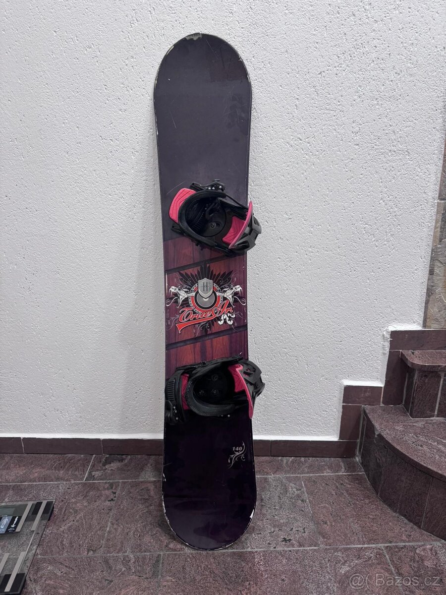 Dětský snowboard 140cm