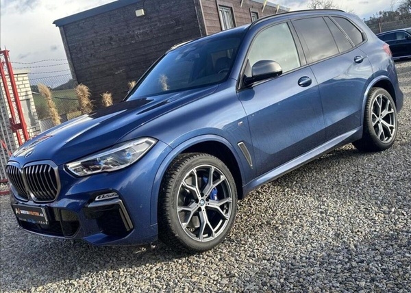 BMW X5 3,0 M50d AT 294kW INDIVIDUAL nafta automat 294 kw