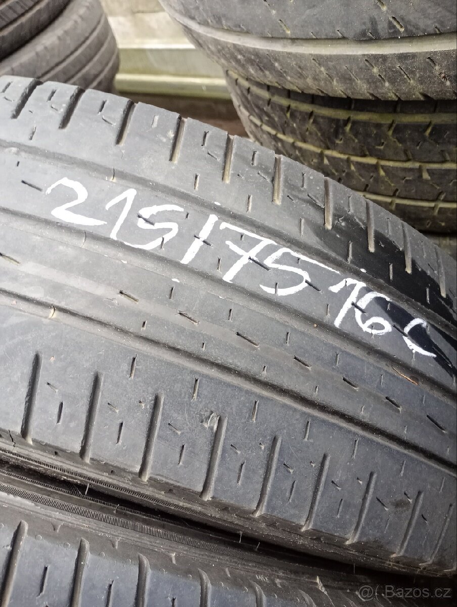 Letní pneu Pirelli 215/75 16c