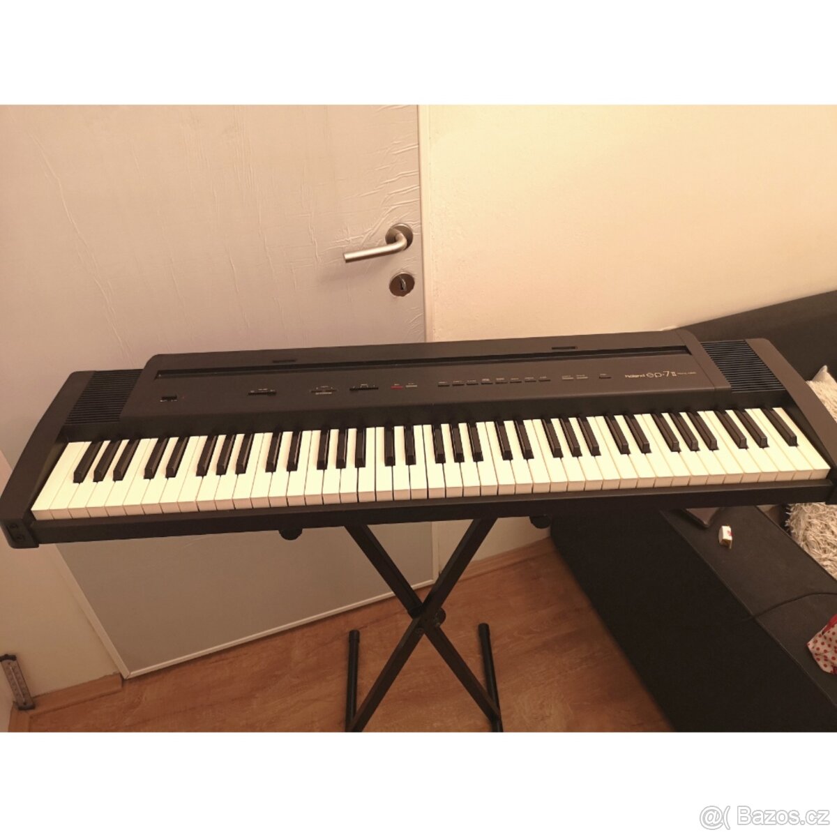Roland EP 7 II klávesy digitální klavír
