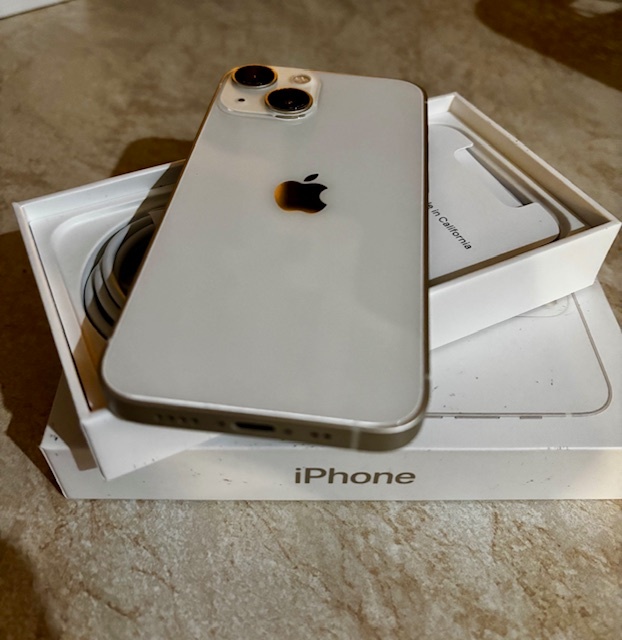 iPhone 13 mini bílý