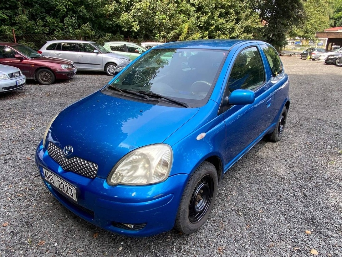 Toyota Yaris 1.0 VVT-i 50kW klima tažné el.okna 2003