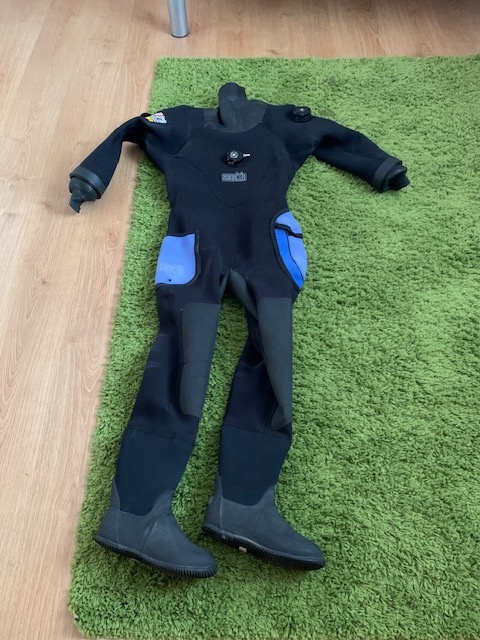 Drysuit, Suchý oblek dámský Seaskin