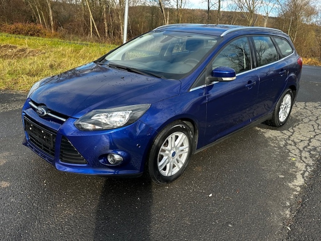 Ford Focus 1.0i 92kw, r.2014, serviska, Stk, 1.maj