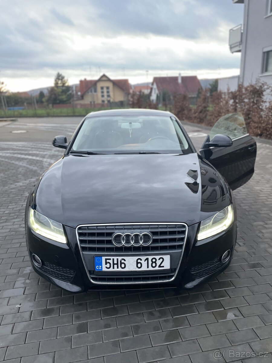 Audi A5 2.0 TfSI 133 kw rok 2009 manuál