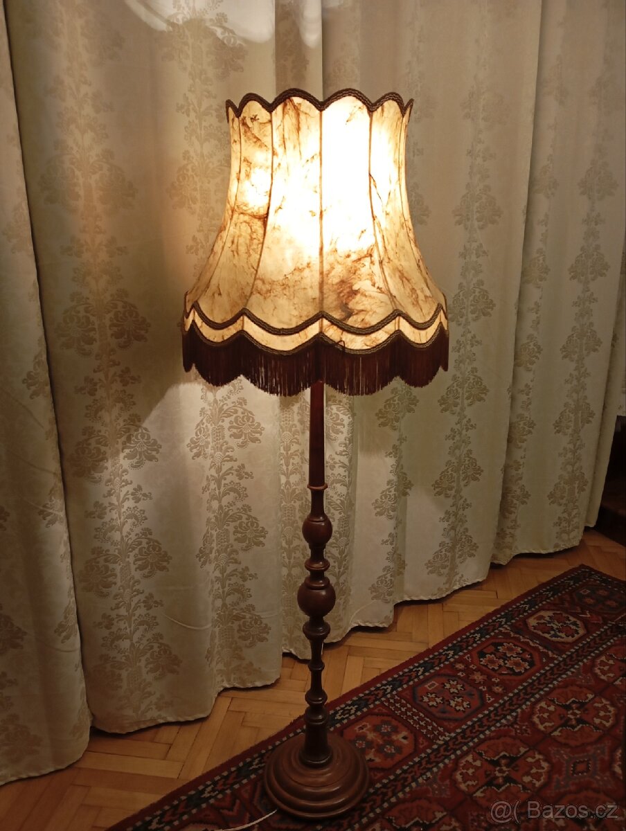 Starožitná lampa