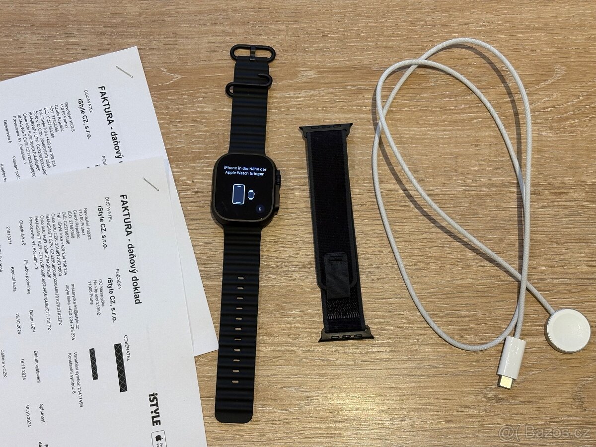 Apple Watch Ultra 2 cerne s trailovym a oceanskym reminkem