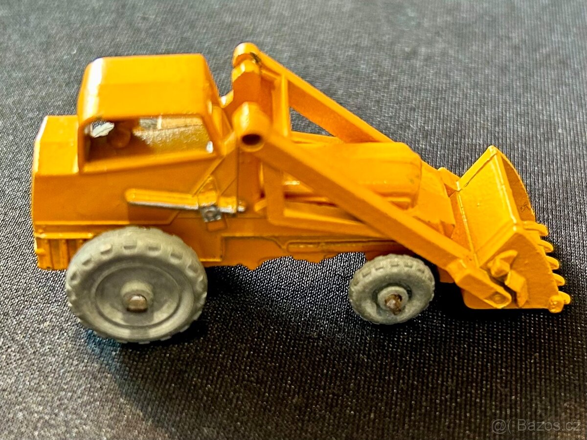 MATCHBOX 24A WE. HYD. EXCAVATOR 2 3/8" (58mm) 1956