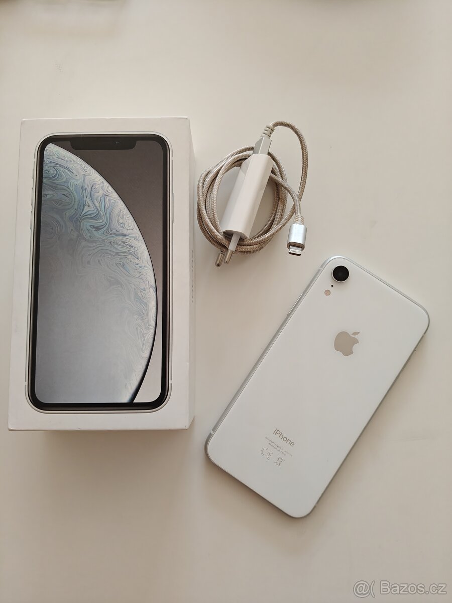 iPhone XR 64GB bílý