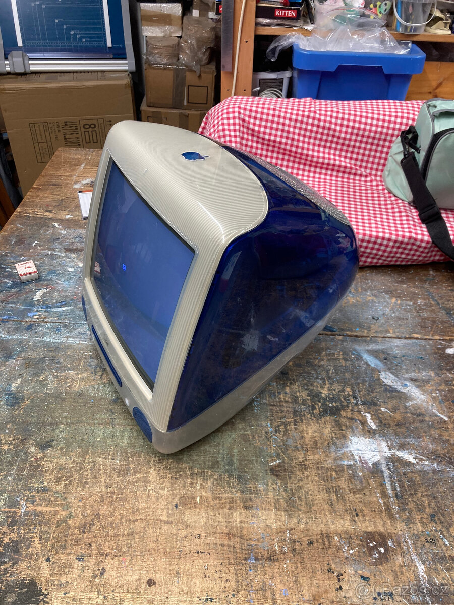 Apple iMac - Indigo / modrý, Macintosh