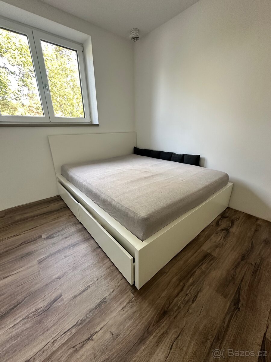 Ikea postel Malm 160x200 bílá