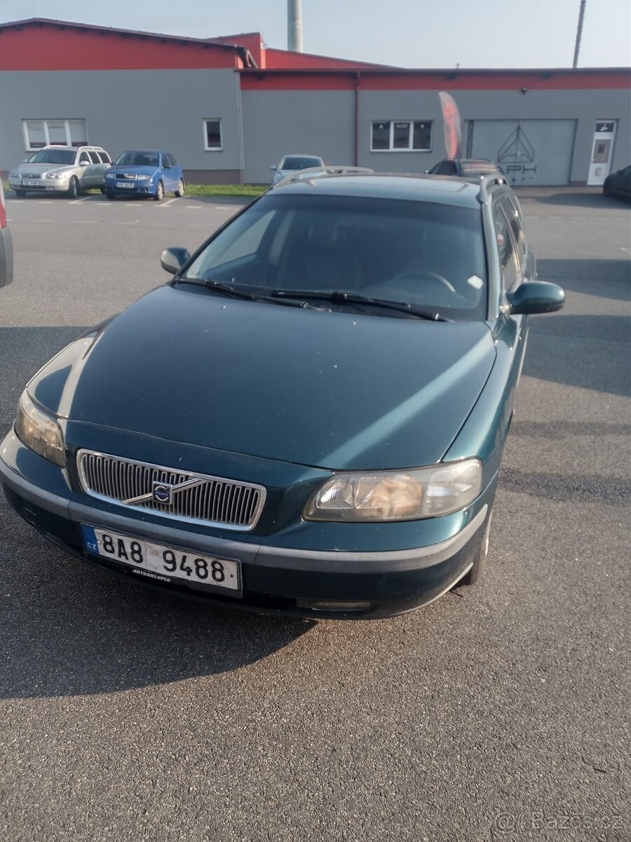 Volvo V 70