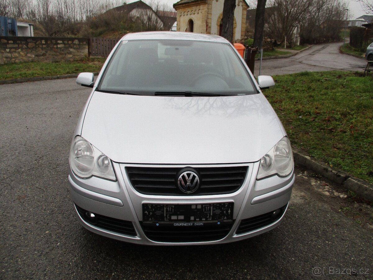 VOLKSWAGEN POLO 1.2i, KLIMA, ZÁRUKA