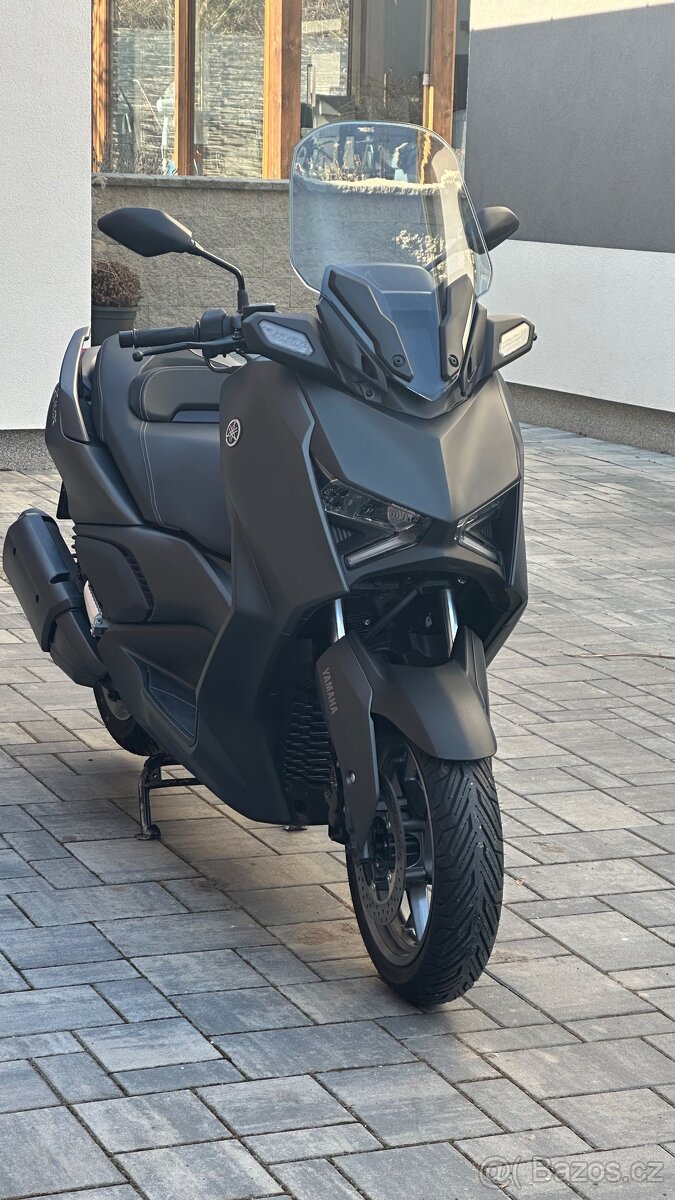 Yamaha xmax 300