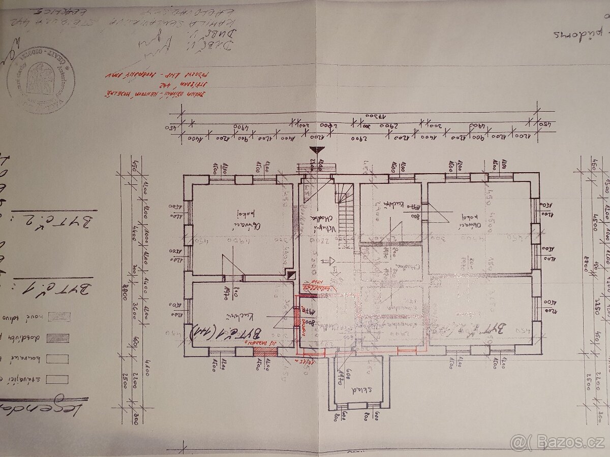 Prodám dům v Krušných horách,  obytná 300m2, pozemek 1177m2.