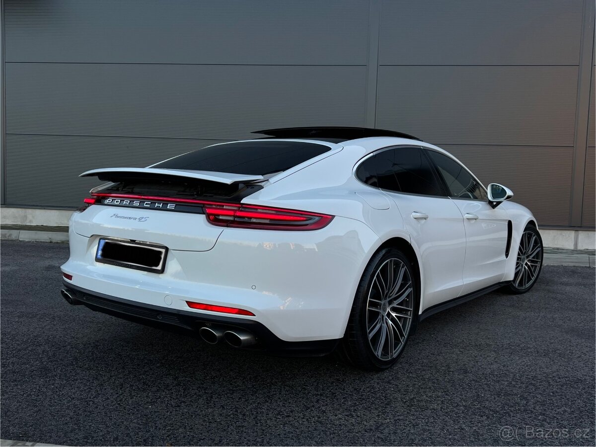 Porsche Panamera 4S limited edition