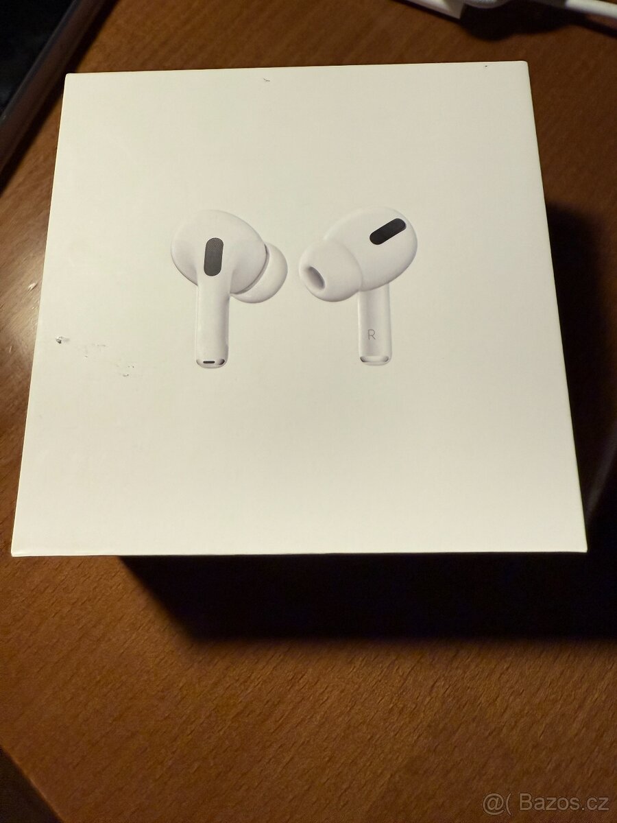 Apple AirPods Pro 1 únor 2021 super stav min.použité