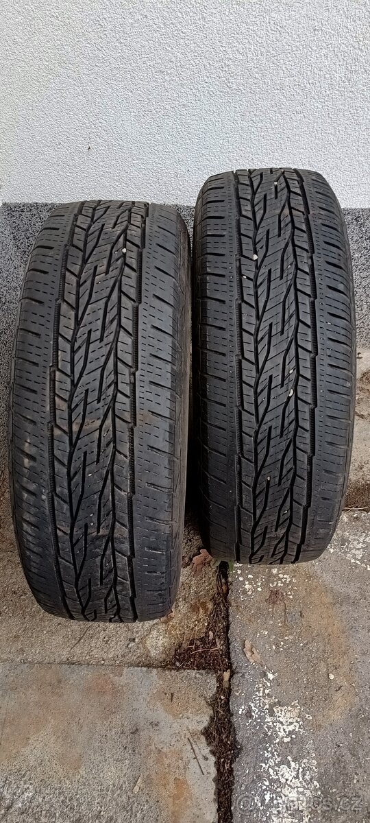 215/65 R16 Celoroční Continental