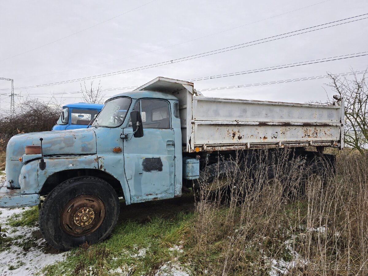 Tatra 148 S3.